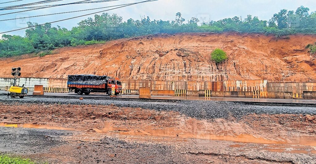 veeramala-landslide-cheruvathur.jpg