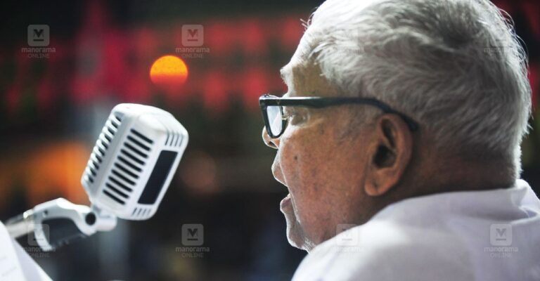 1753154649_vs-achuthanandan.jpg