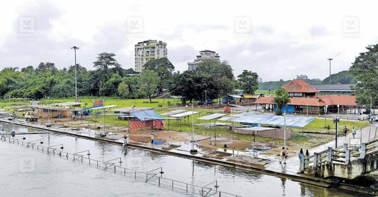 Aluva-Manappuram.jpg