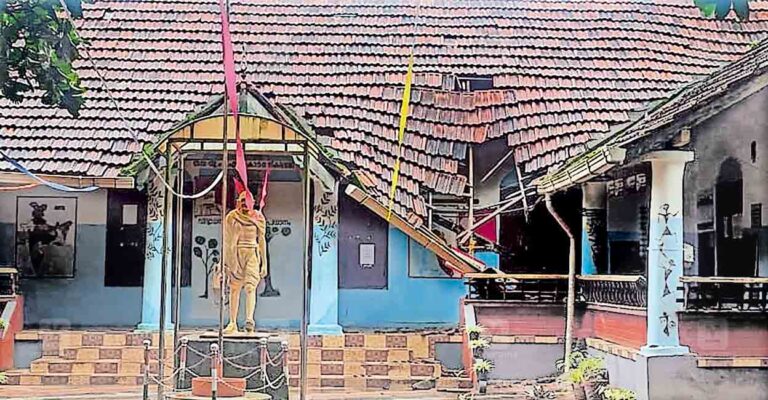 alappuzha-old-school-damage-1.jpg