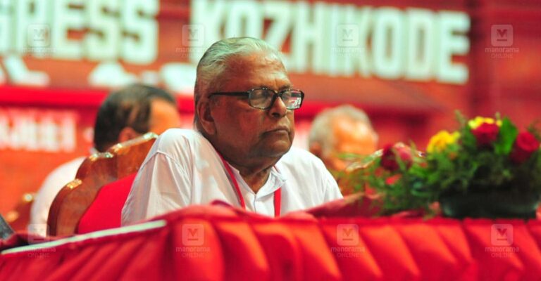 alp-vs-achuthanandan.jpg