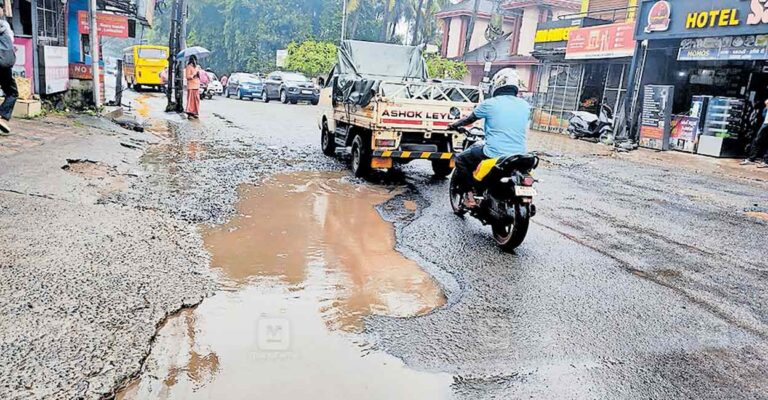 aluva-munnar-road.jpg