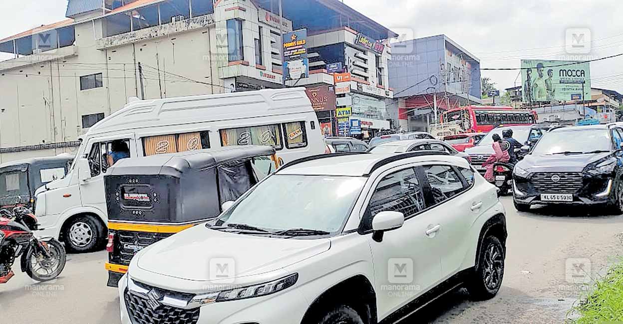 anghadipuram-malappuram-road.jpg