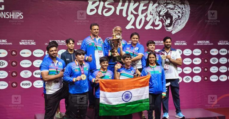 biju-kuzhumullil-asian-wrestling-championship.jpg