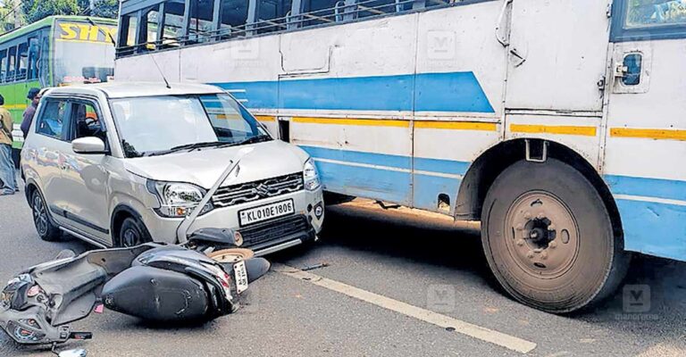 bus-car-accident-kollam.jpg