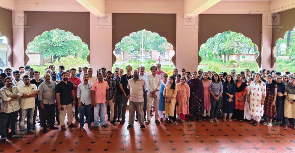 cochin-university-employees-protest.jpg