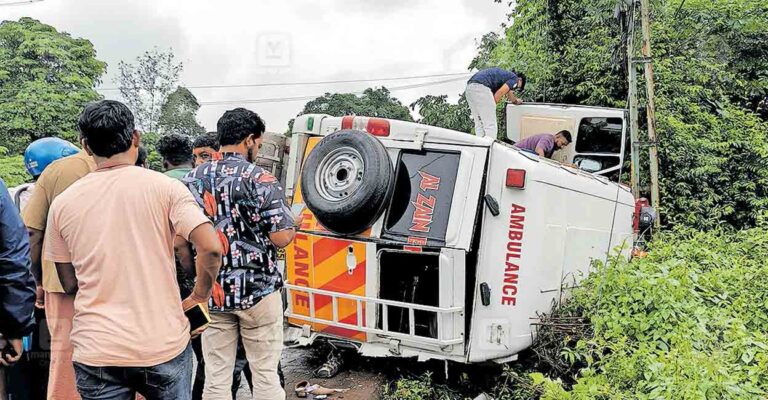 ernakulam-ambulance-van.jpg