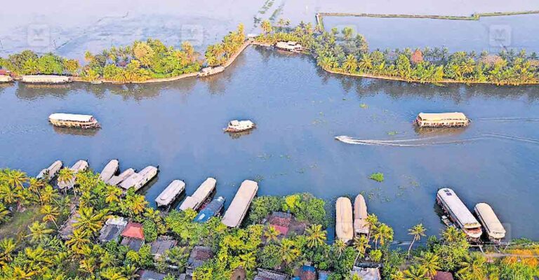 houseboats.jpg