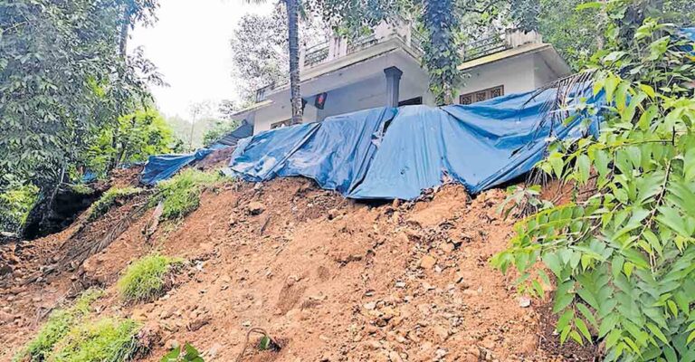 idukki-proective-wall-collapsed-sunil-kumaras-house.jpg
