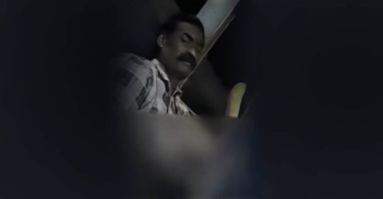 indecent-exposure-on-ksrtc.jpg
