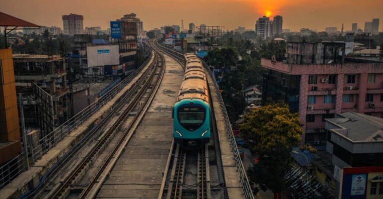 kochi-metro.jpg