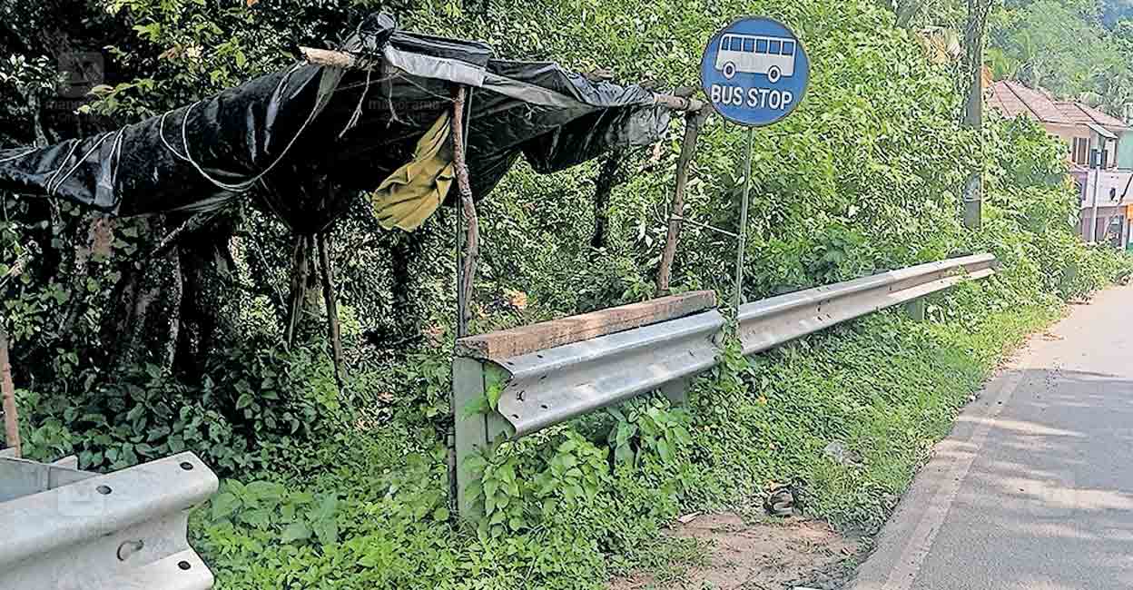kollam-thrumangalam-waiting-shed.jpg