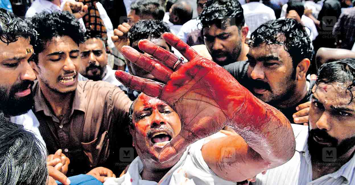 kottayam-bariked-accidentt.jpg