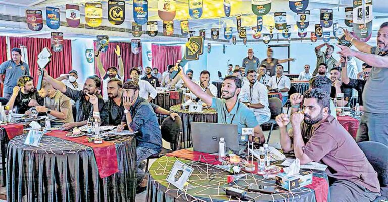 kozhikode-criket-match.jpg