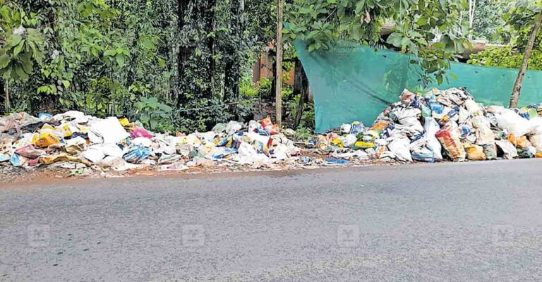 kozhikode-garbage.jpg