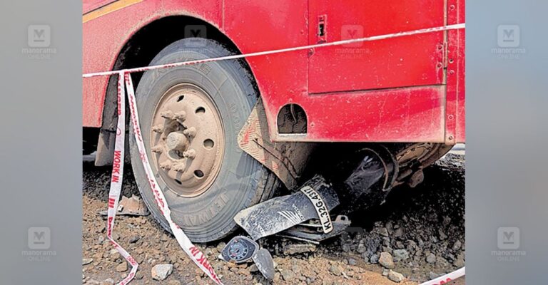 ksrtc-accident-kalavur.jpg