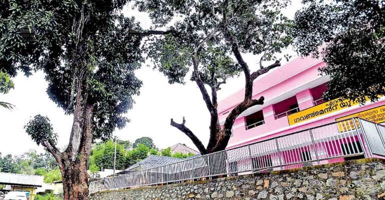 ktm-ettumanoor-school-in-danger.jpg