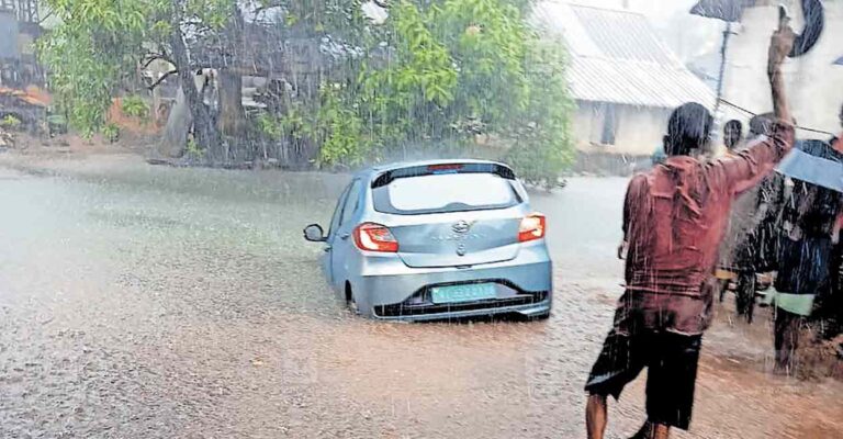 kurupunthara-rain-damage-2.jpg