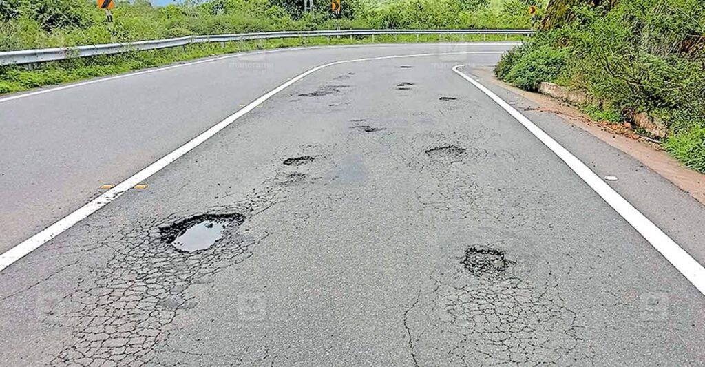 kuttikkanam-highway-potholes.jpg