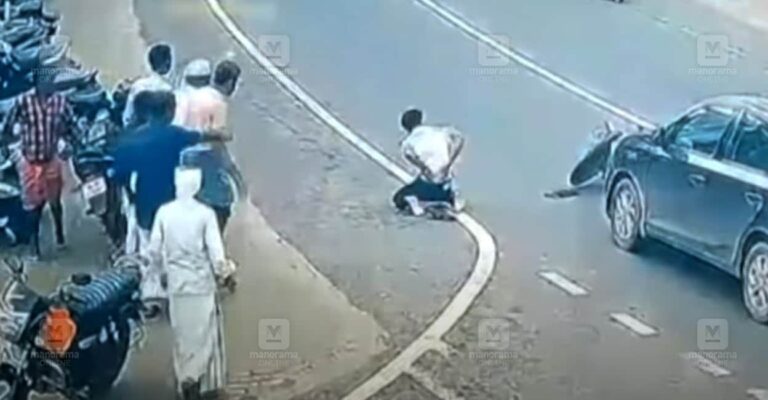 mukkam-bike-accident.jpg