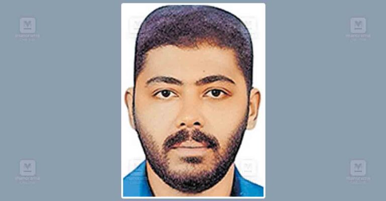 muneer.jpg