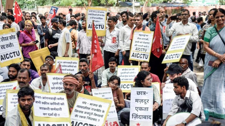 new-delhi-strike-1752068587822_1280x720xt.jpg