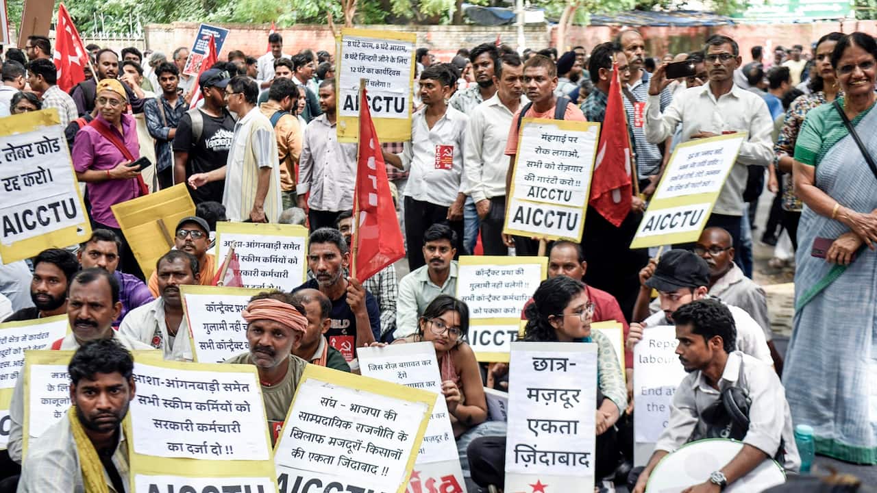 new-delhi-strike-1752068587822_1280x720xt.jpg