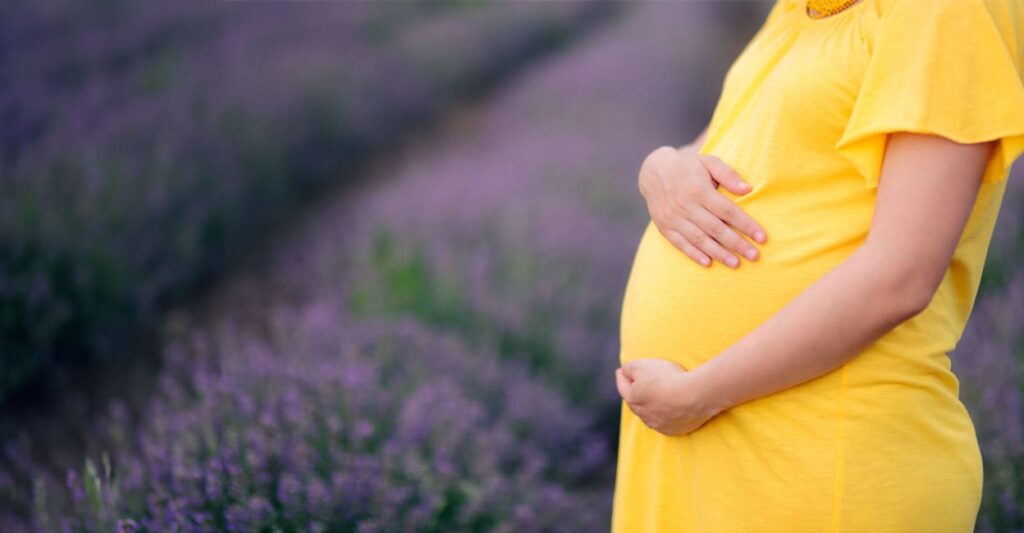 nicoletaionescu-istock-pregnant.jpg