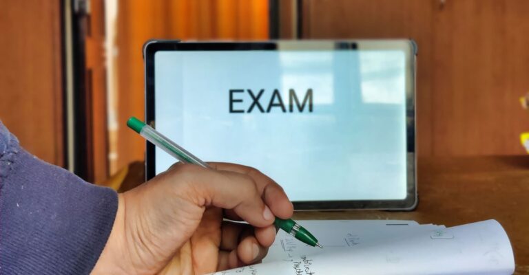 parents-complain-to-kerala-board-over-dubai-keam-exam-issues.jpg