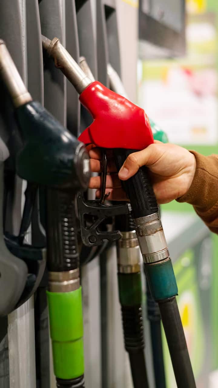 petrol-price-today-25th-june-1750826451423_720x1280xt.jpg