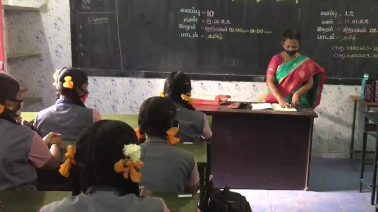 school-student-3-1752305564187_1280x720xt.jpg