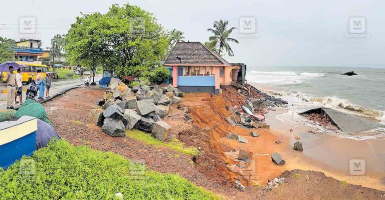 thrikkannadu-nh-beach-side.jpg