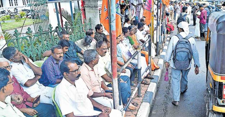 trivandrum-bjp-strike.jpg