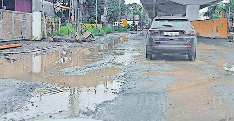 waterlogging-thuravoor.jpg