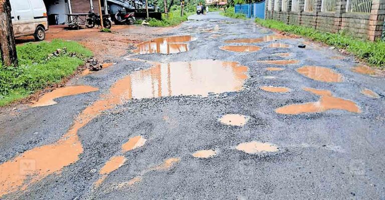 wayanad-valliyoorkavu-baspass-road.jpg