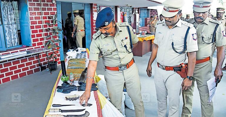 Coimbatore-students-room-checking-police.jpg