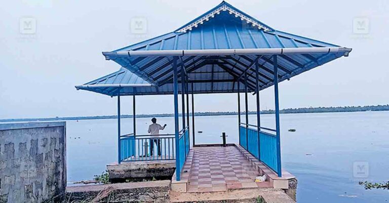 alappuzha-poochakkal-boatjetty.jpg
