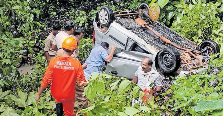 car-accident-piravom.jpg