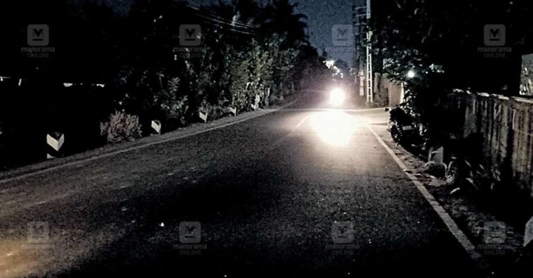 chellanam-road.jpg