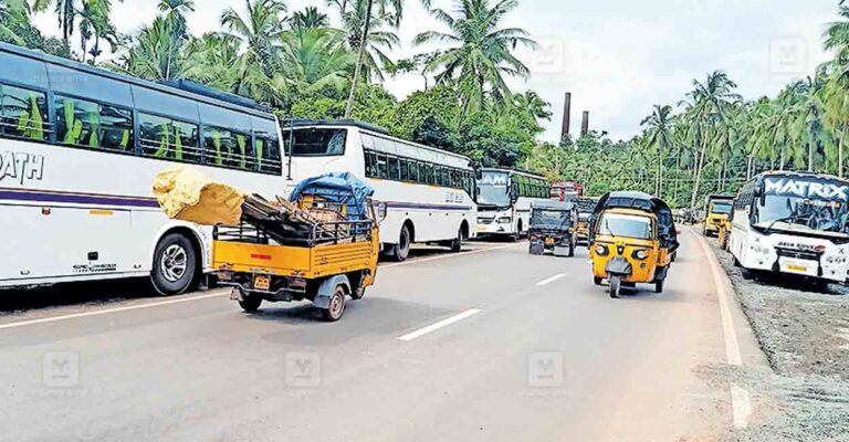 cheruvannur-parking.jpg