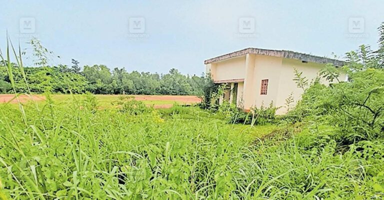cheruvathur-high-school.jpg