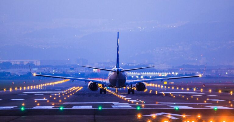 chicago-bound-flight-emergency-landing.jpg