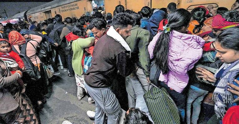 delhi-railway-station-accident1.jpg