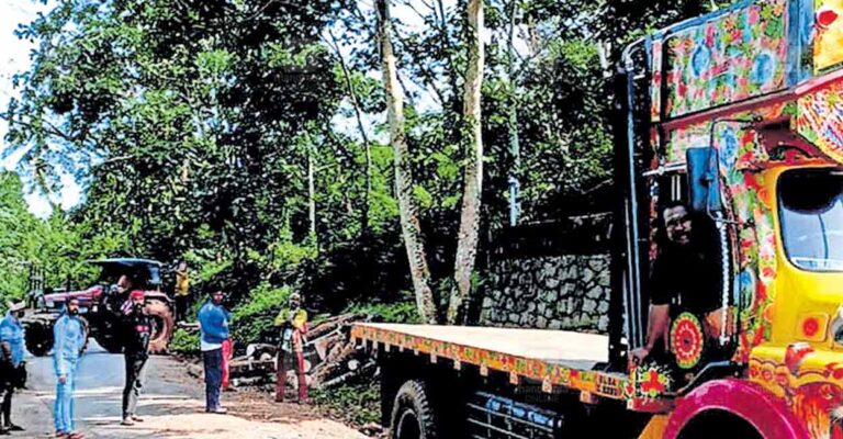 ezhachori-road-issue.jpg