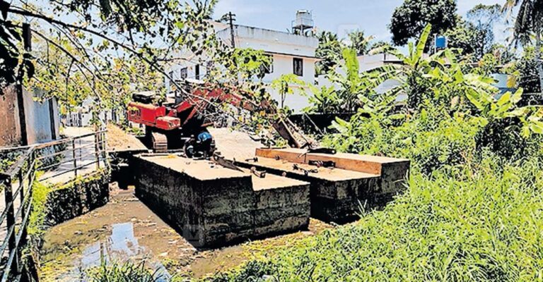 haripad-pond.jpg