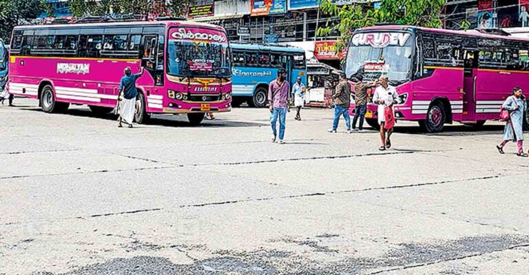 idukki-thodupuzha-municipal-bus-stand.jpg