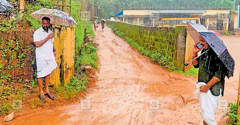 kasargod-road-issue2.jpg