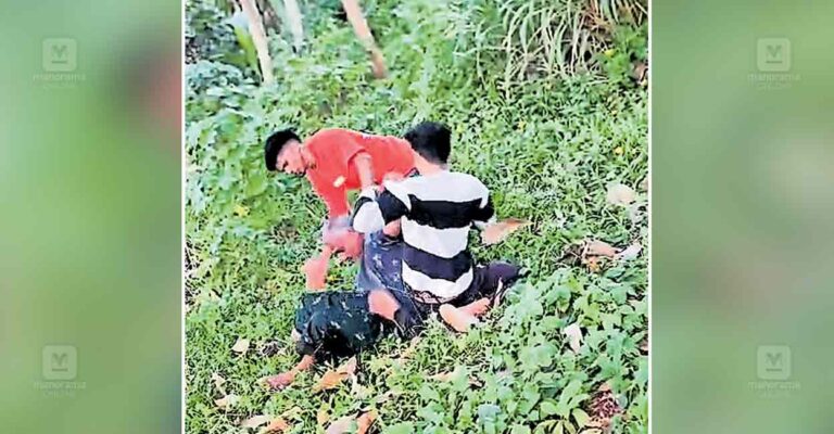 kazhakuttam-drinking-fight.jpg