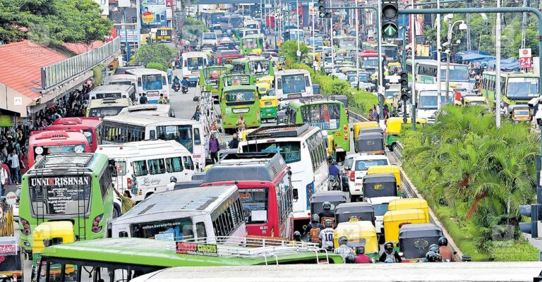 kizhakekotta-traffic.jpg