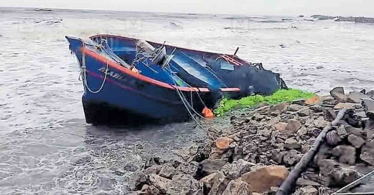 kollam-fishing-boat.jpg